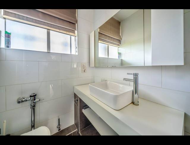 1.5 BEDROOM APARTMENT TO LET IN BEDFORD GARDENS